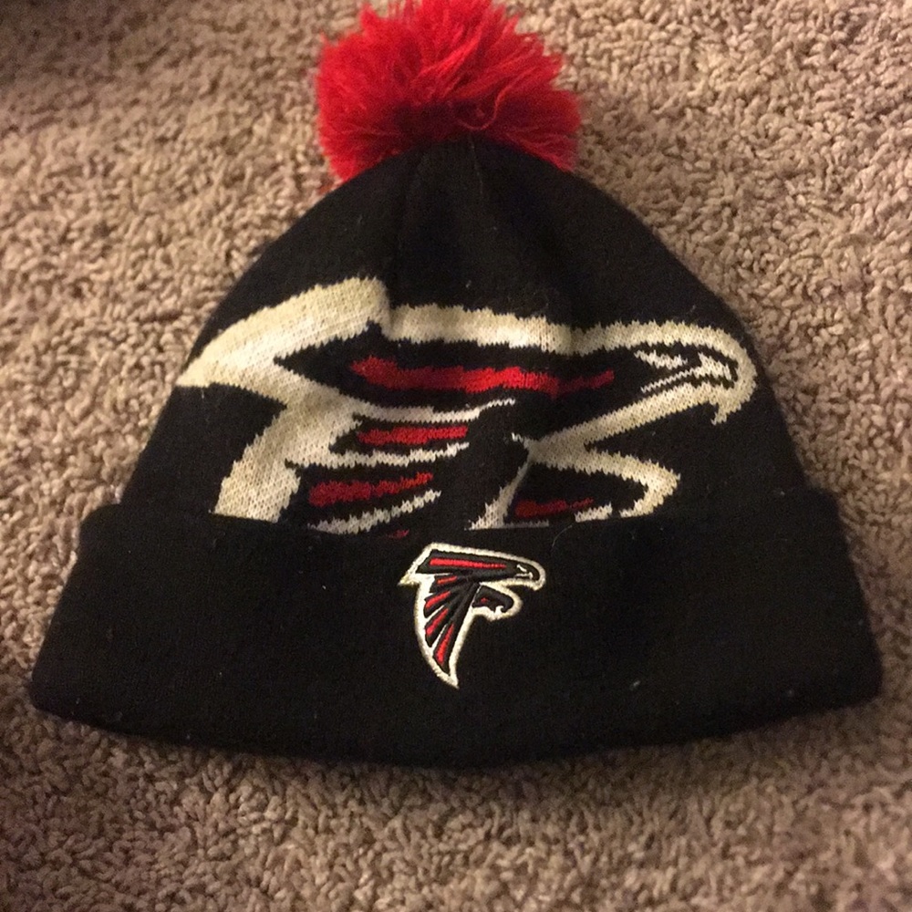 Falcons beanie